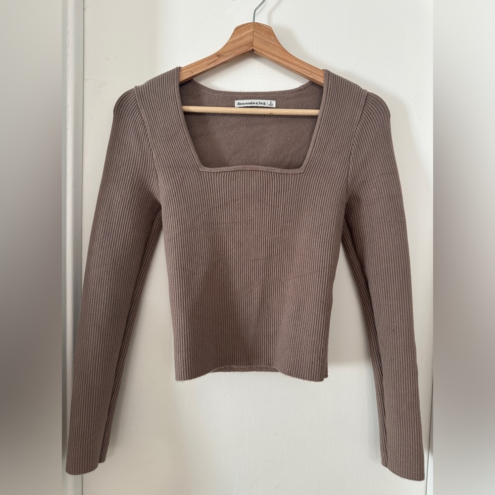 Abercrombie & Fitch Long Sleeve